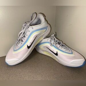 Nike Light Gray and Blue Athletic Shoes-NWT